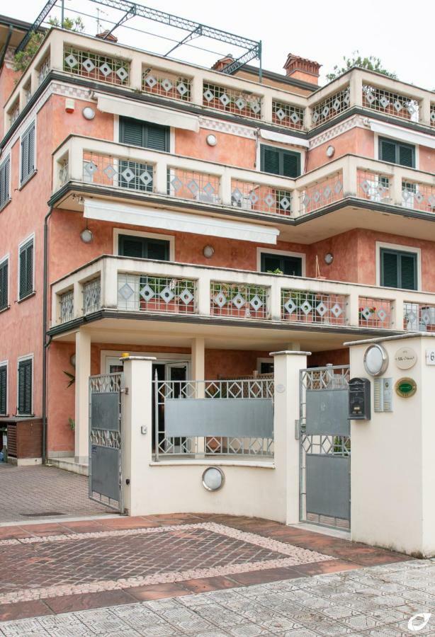 2-Bedroom Apt, With Balcony & Aircondition - 50 M From The Beach Марина-ді-П'єтразанта Екстер'єр фото
